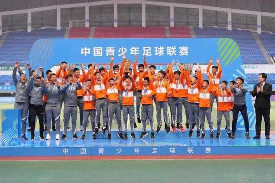 我们期望他在2024年欧洲赛季初准备好回归，也就是（明年）八月份。
